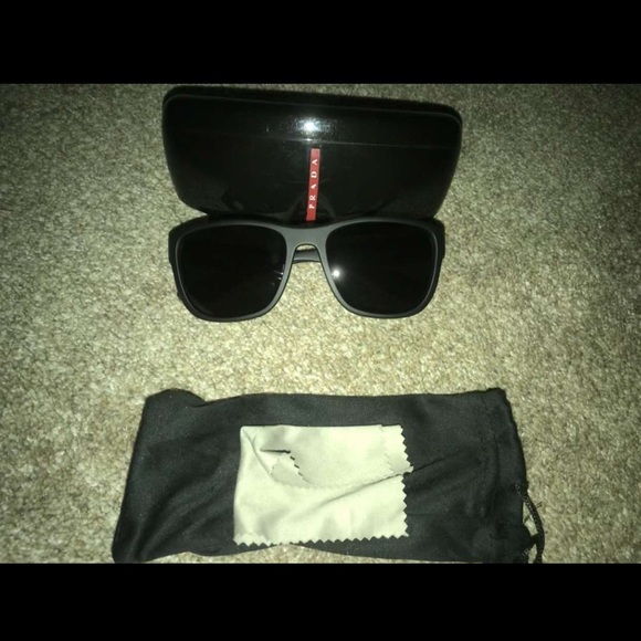Prada sunglasses - Picture 1 of 5